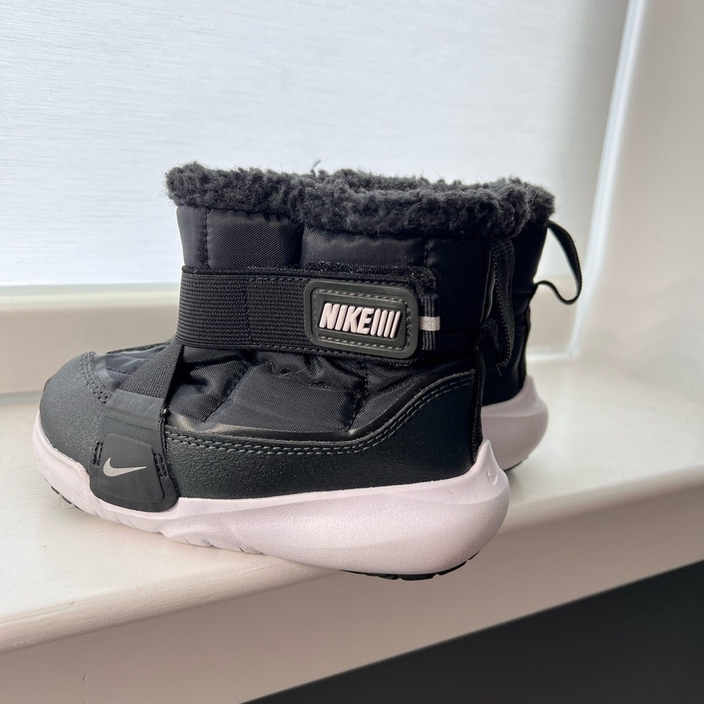 Nike Flex Advance Toddler Shoe 8C